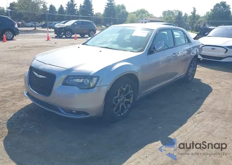 2017 Chrysler 300 300S Awd z USA, uszkodzony, nr VIN 2C3CCAGG0HH567950